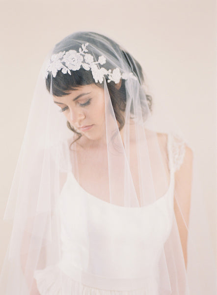 Beaded Lace Juliet Veil #708V