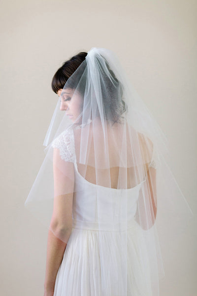 Double Layer Fingertip Veil #710V