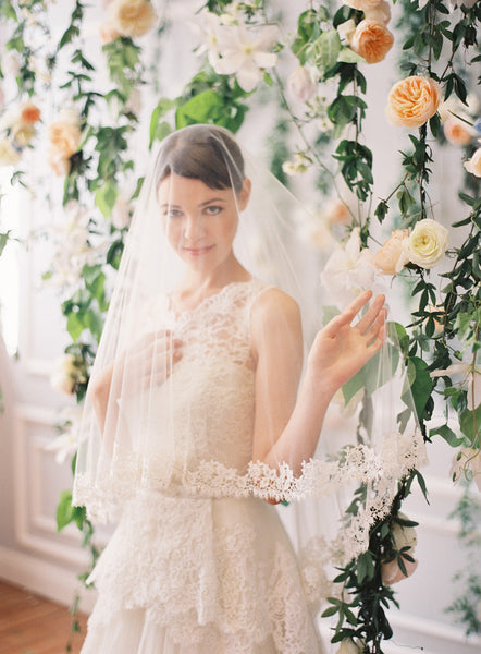 Guipure Lace Edge Wedding Veil #702V