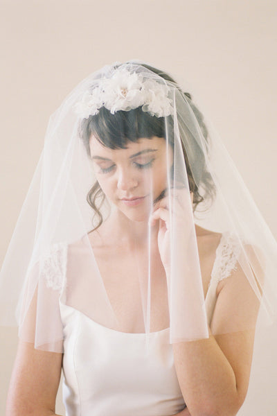 Shoulder Length Circle Veil #711V