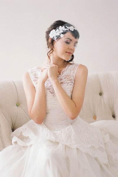 Tulle Birdcage Veil with Lace #712V