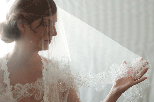 Beaded Lace Elbow Length Wedding Veil #719V