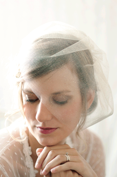 Gold Sparkle Tulle Birdcage Veil eith Bow #721V