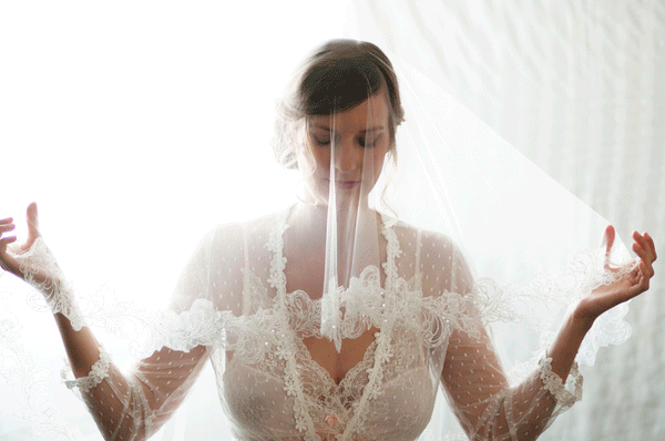 Beaded Lace Elbow Length Wedding Veil #719V